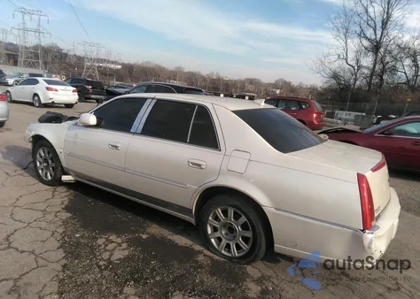 2010 Cadillac Dts Standard from USA, damaged, VIN 1G6KA5EY2AU115018